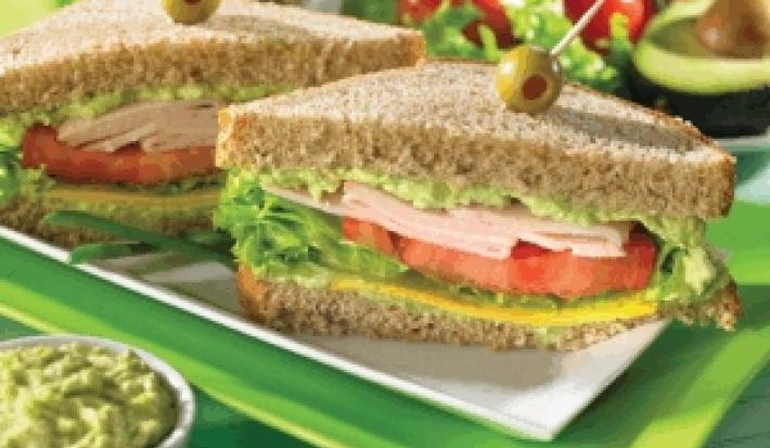 Sandwich con dip de aguacate | Recetas Nestlé