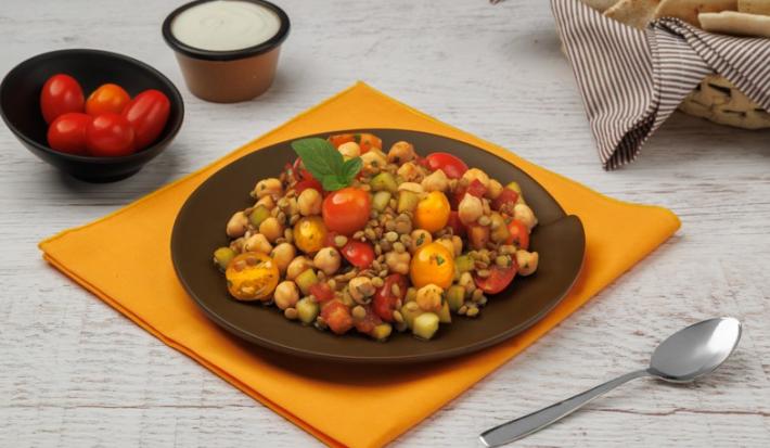 Ensalada de Garbanzos y Lentejas con Jocoque