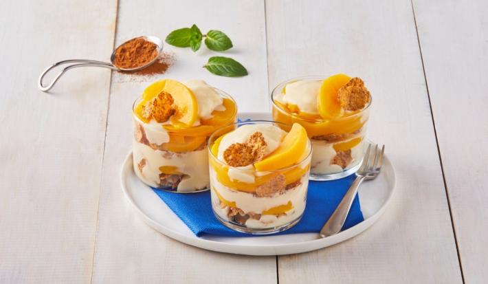 Duraznos con crema y cereal Duraznos con crema y cereal