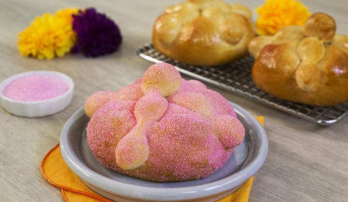 Pan de muerto de azahar Pan de muerto de azahar