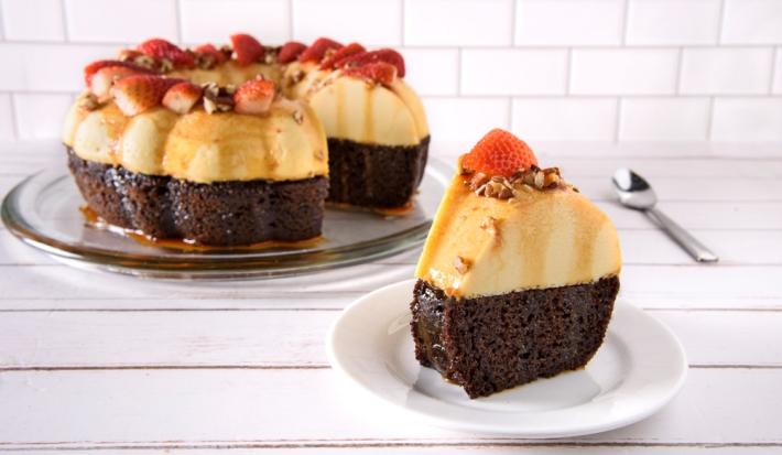 CHOCOFLAN preparado con Leche Evaporada CARNATION® CLAVEL®