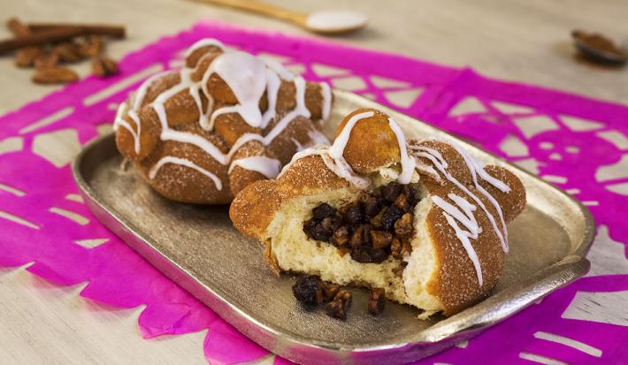 Pan de muerto rol de canela Pan de muerto rol de canela