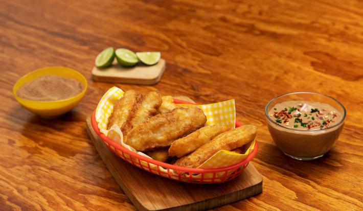 Pescaditos con salsa de chipotle