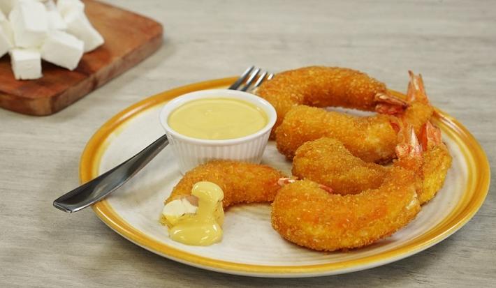 CAMARONES RELLENOS CON DIP DE MOSTAZA DULCE