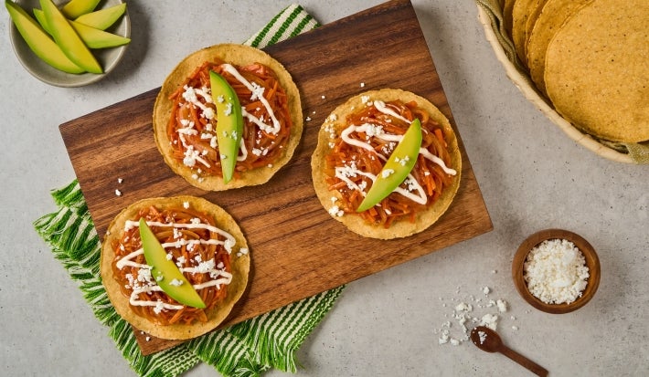 Tostadas de Tinga de Zanahoria Tostadas de Tinga de Zanahoria