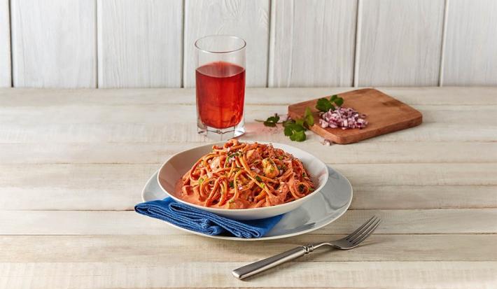 Espagueti con salsa de achiote Espagueti con salsa de achiote