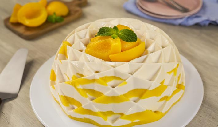 Gelatina de duraznos con crema Gelatina de duraznos con crema