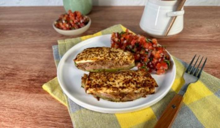 Nopal con Queso y Frijoles