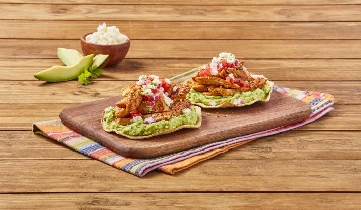 Tostadas de pollo con guacamole