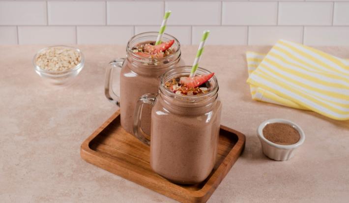 Frappé de Chocolate, Avena y Frutas