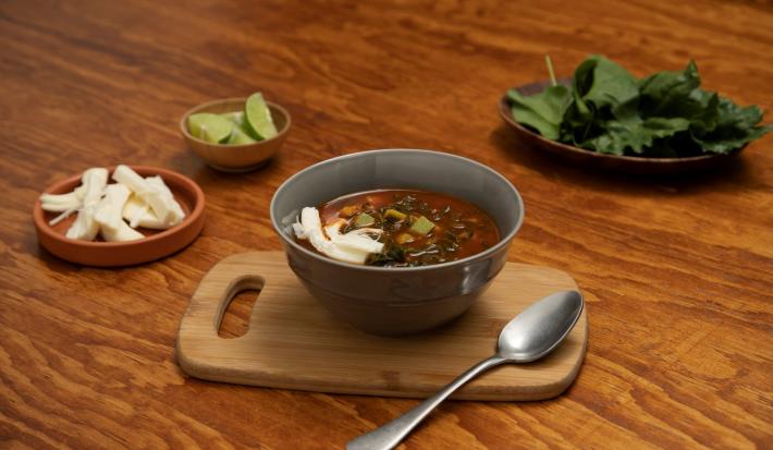 Sopa de acelgas con queso