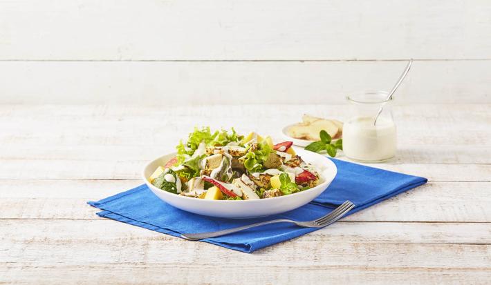 Ensalada con aderezo de menta y jengibre Ensalada con aderezo de menta y jengibre