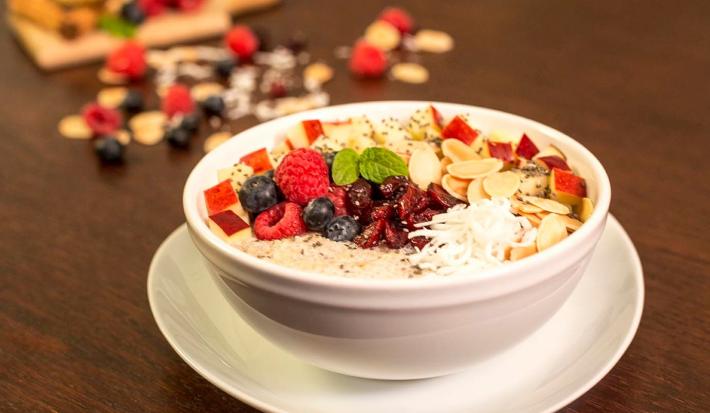 QUINOA CON COCO, MANZANAS Y MORAS