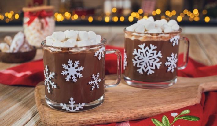COCOA CALIENTE preparada con Cocoa NESTLÉ® Chocolatería