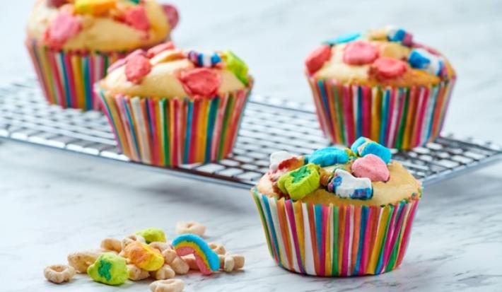 LUCKY CAKES