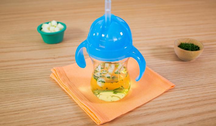 Juguito de manzana con pera Juguito de manzana con pera
