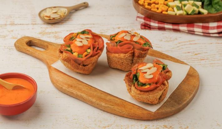 Cupcakes de Espinacas con Salsa de Pimientos