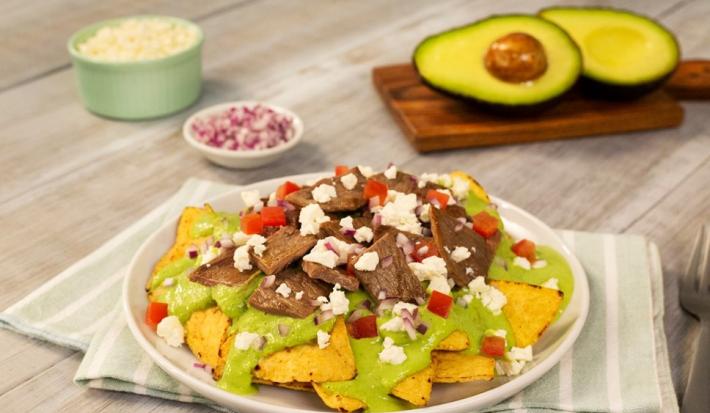 Chilaquiles con salsa de aguacate