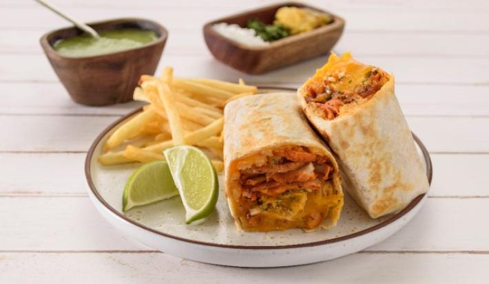 BURRITOS de PASTOR preparados con Media Crema NESTLÉ®