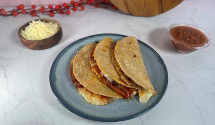 Quesadillas de Pierna Horneada