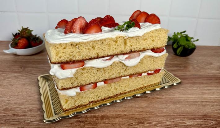 Pastel Cremoso de Fresa