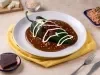 Chiles Rellenos con Mole