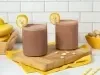 Licuado de chocolate, cacahuate y plátano