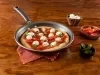 Pizza Capresse al sartén