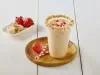 Agua de mazapán con fresa